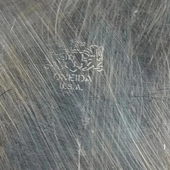 Oneida USA Round Silver Plate - Picture 6 of 7